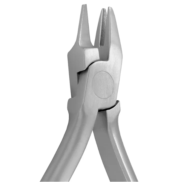 PINZA-TRES-PICOS